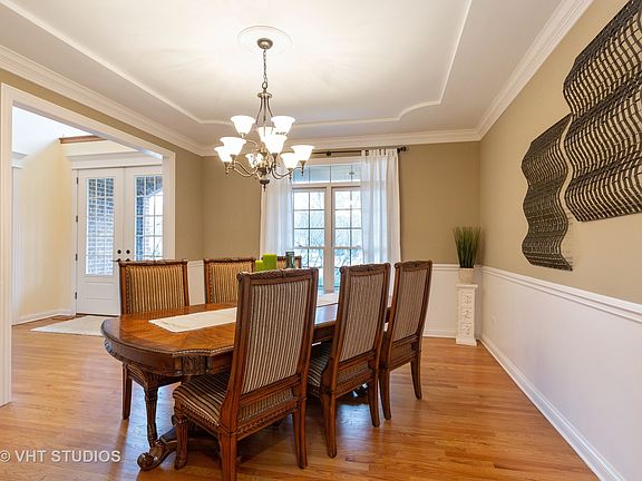 4th image of 1221 Lansbrook Dr