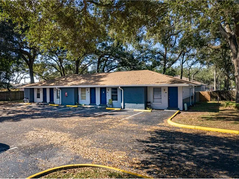 Palm Square Homes — Photo 37