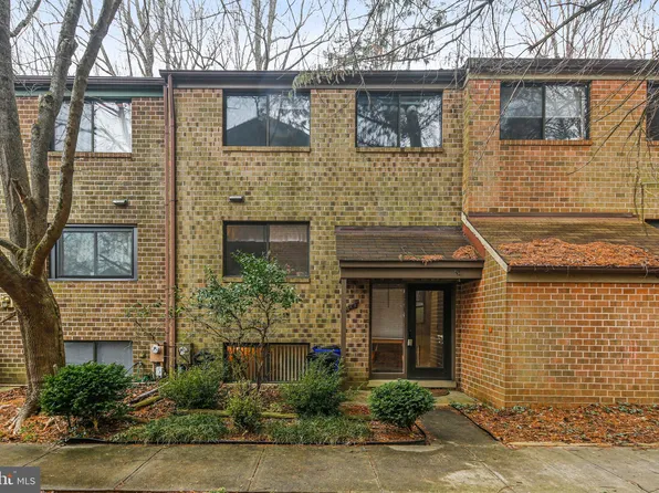 9063 Early April Way, Columbia, MD 21046