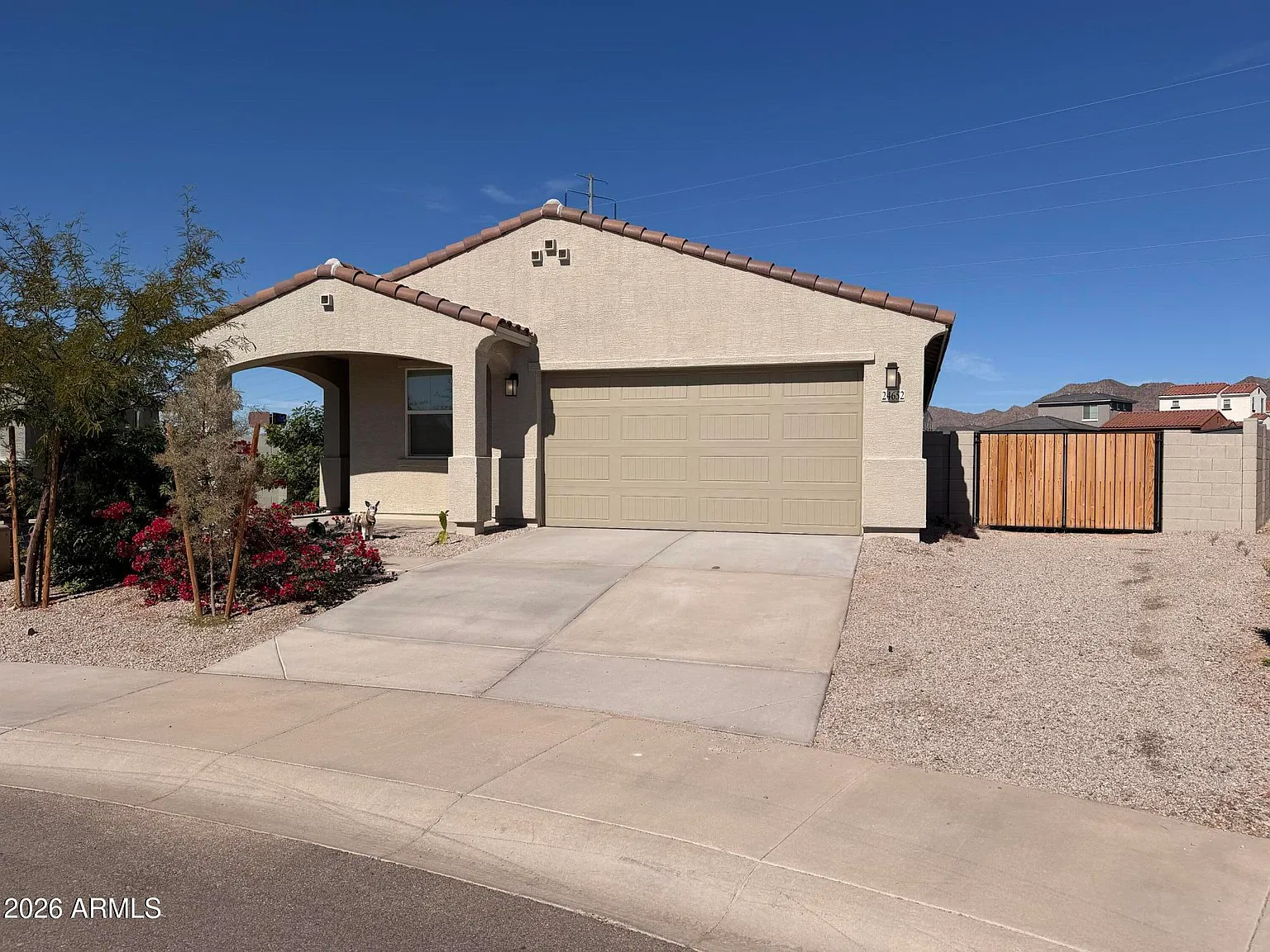 4 bed, 2.0 bath, 1888 sqft, $2,150 — Photo 1