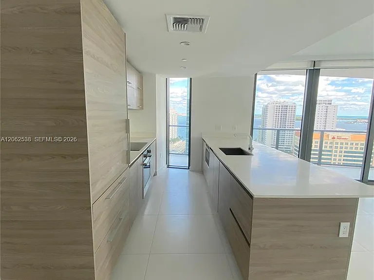 1300 S Miami Ave #2105 — Photo 8