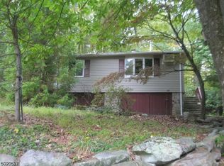 49 Blackford Rd, Newton, NJ 07860