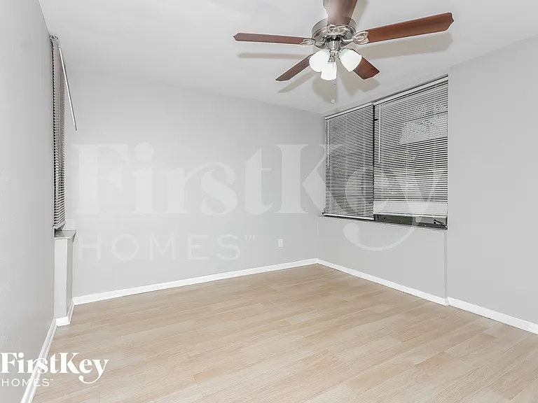 11823 Dahlia Dr — Photo 12