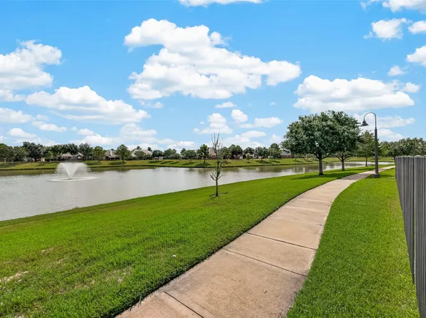 1738 Palmetto Park Dr, Katy, TX 77493