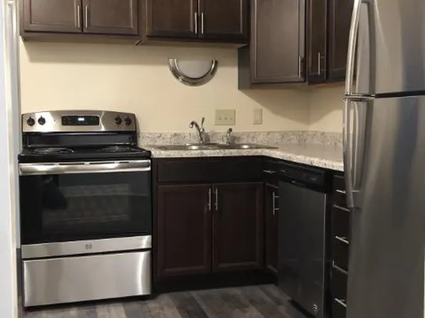 5592 Bridgetown Rd #10, Cincinnati, OH 45248