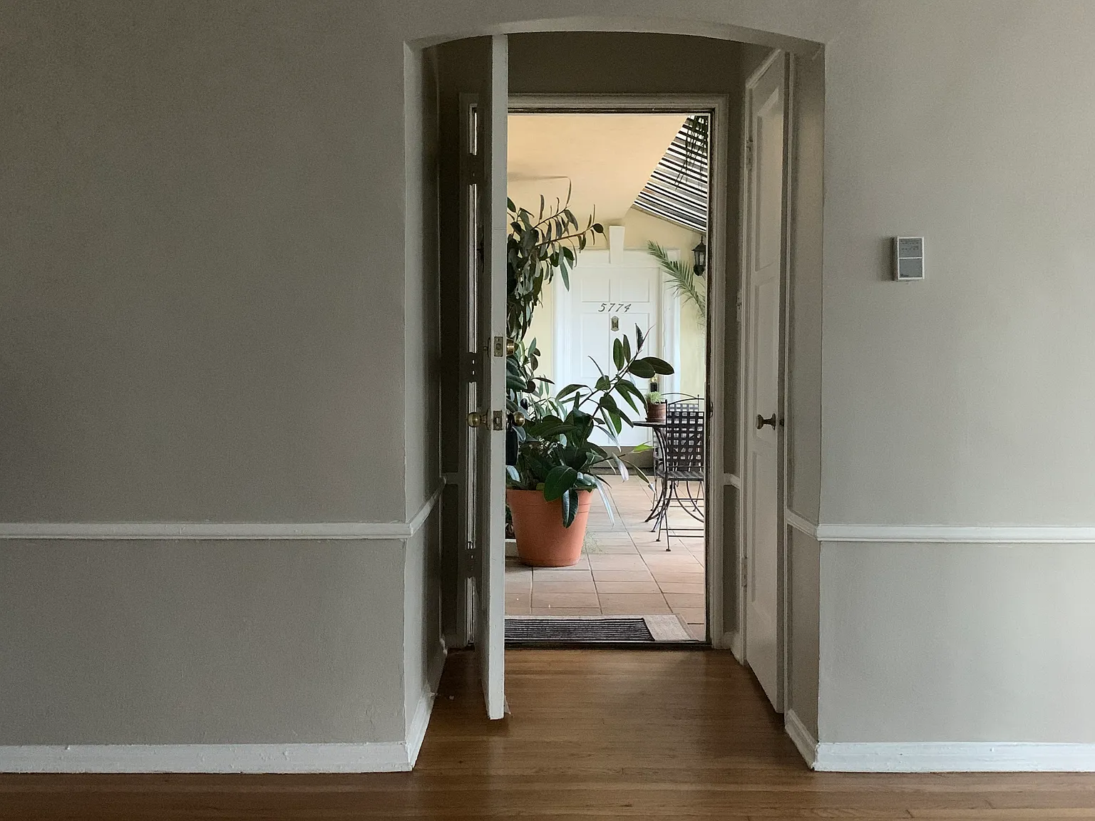 5770 W Olympic Blvd — Photo 4