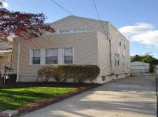 13844 234th St, Rosedale, NY 11422