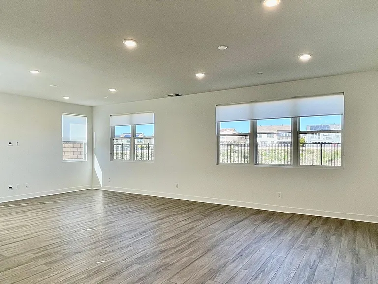 6533 Fischer Way — Photo 10