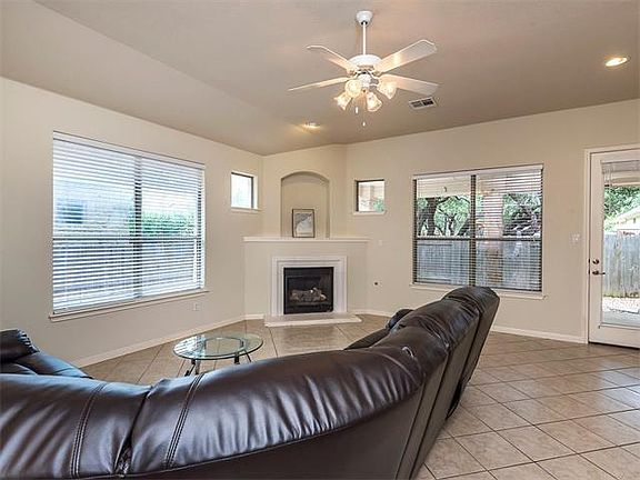 5th image of 2503 Farleigh Ln