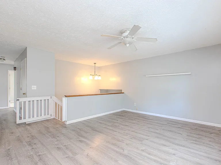 1408 Ridgeport Ave — Photo 5
