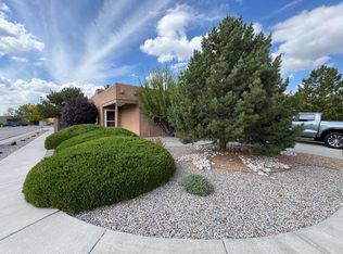 7501 Willow Run Dr NE, Albuquerque, NM 87113