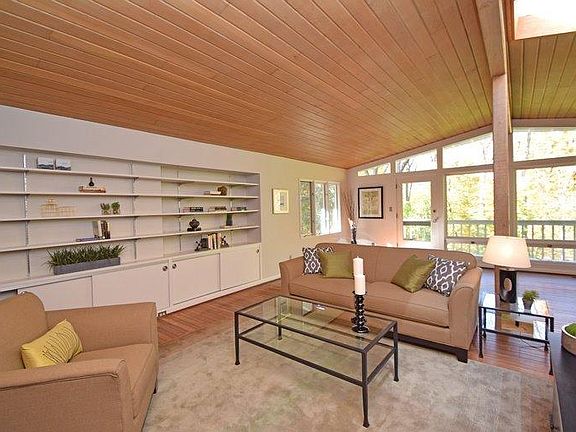 3rd image of 536 Evanswood Pl