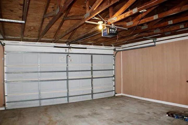 8690 Manion Dr — Photo 21