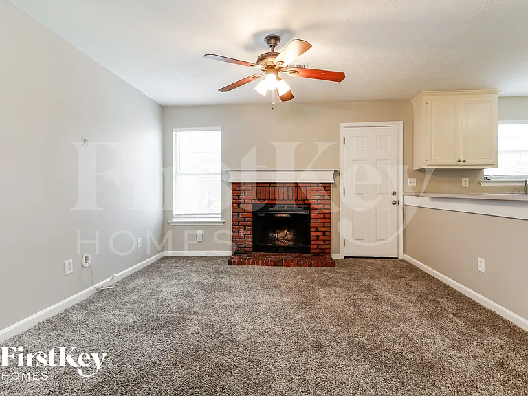204 Whistleville Ct — Photo 2