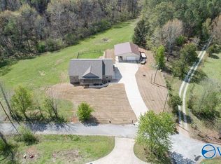 9992 Country Corner Rd, Athens, AL 35614