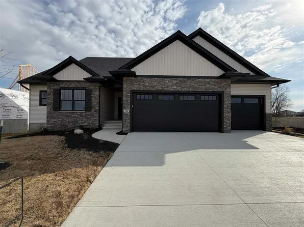 240 S Seven Oaks Rd, North Liberty, IA 52317