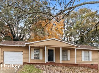 8 Duke Dr, Lawrenceville, GA 30046