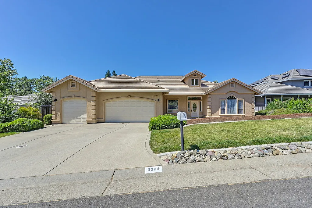 3384 Chasen Dr photo 1