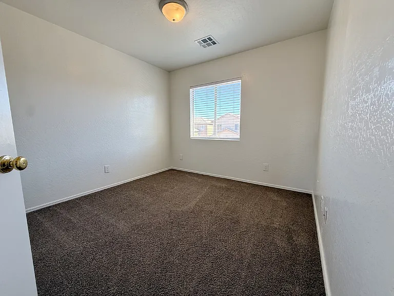 6036 W Wood St — Photo 31