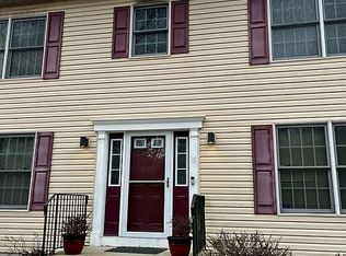 6293 Decker Rd, Bushkill, PA 18324