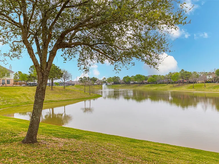 2201 Signal Hill Dr — Photo 47