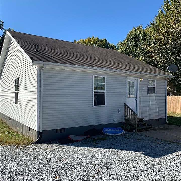 2nd image of 26761 2nd St