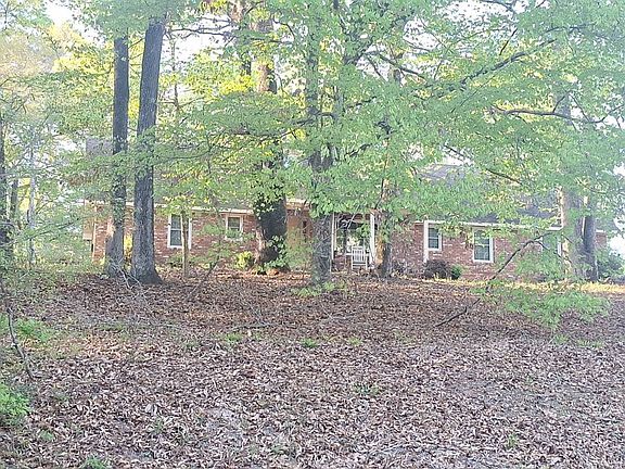 3rd image of 5875 Green Hill Dr