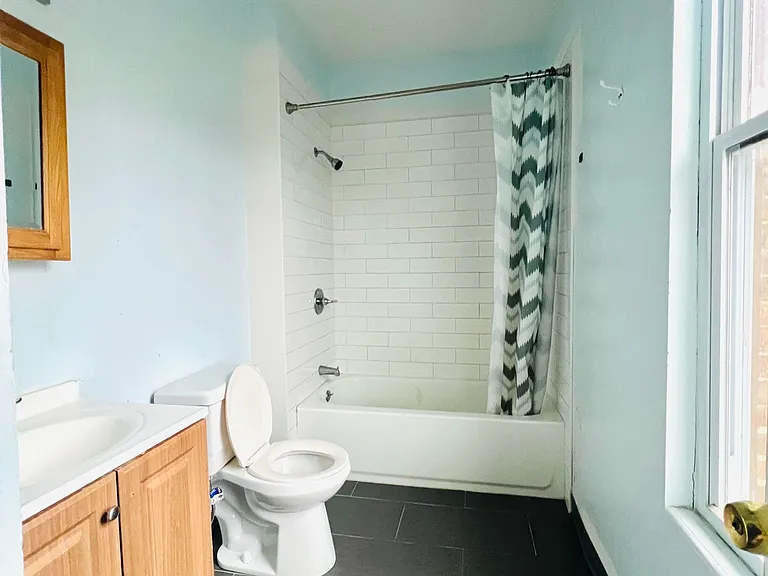 162 William St #3R — Photo 7