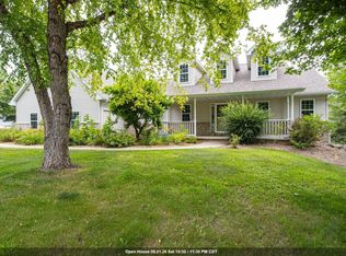 E9051 Rocky Mountain Dr, New London, WI 54961