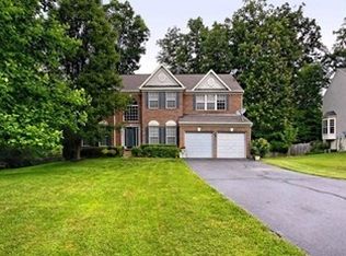 9214 Fairway Ct, Manassas Park, VA 20111