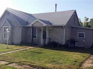 801 Iowa St, Akron, IA 51001