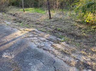 Mosley St, Commerce, TX 75428