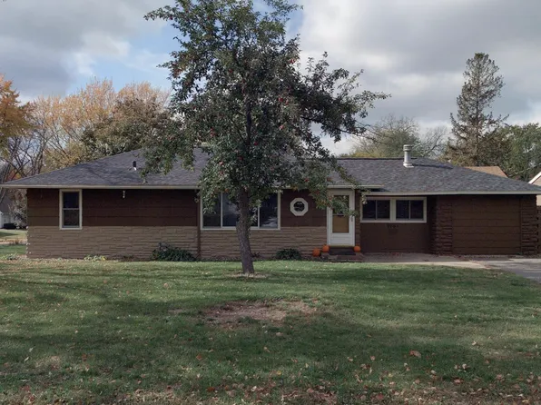 1961 Adolphus St, Saint Paul, MN 55117