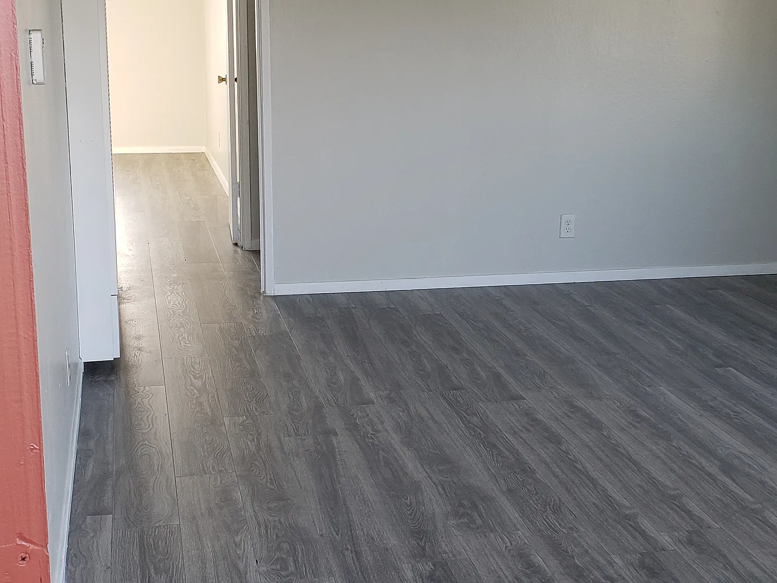 2 bed, 750 sqft, $2,390 — Photo 2