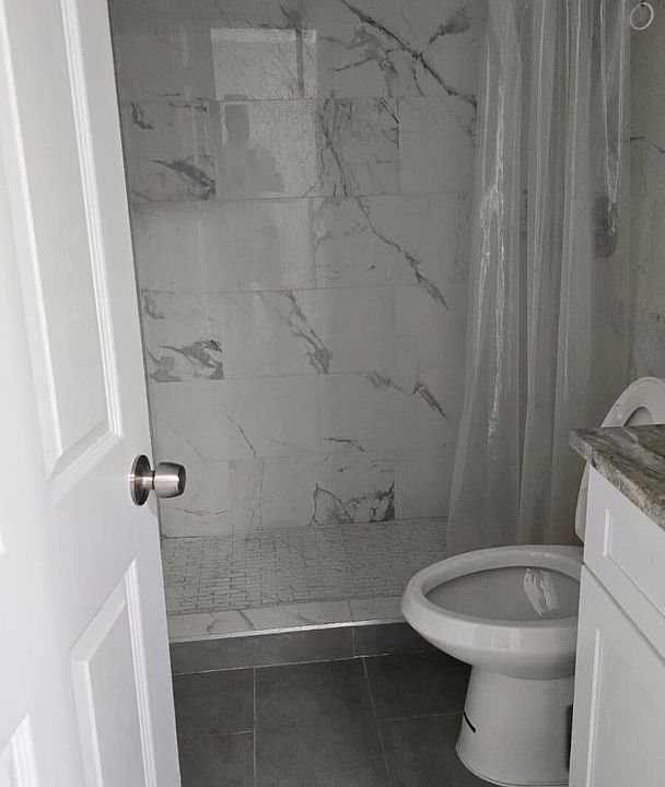 2nd image of 2505 Royal Palm Ave APT 36