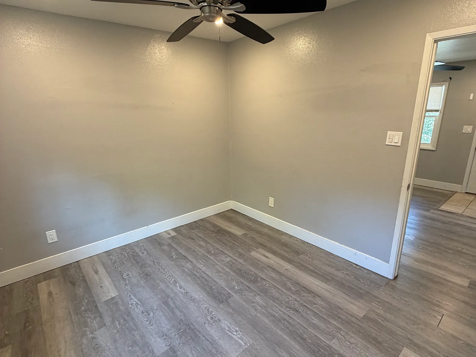 1 bed, 500 sqft, $1,650 — Photo 4
