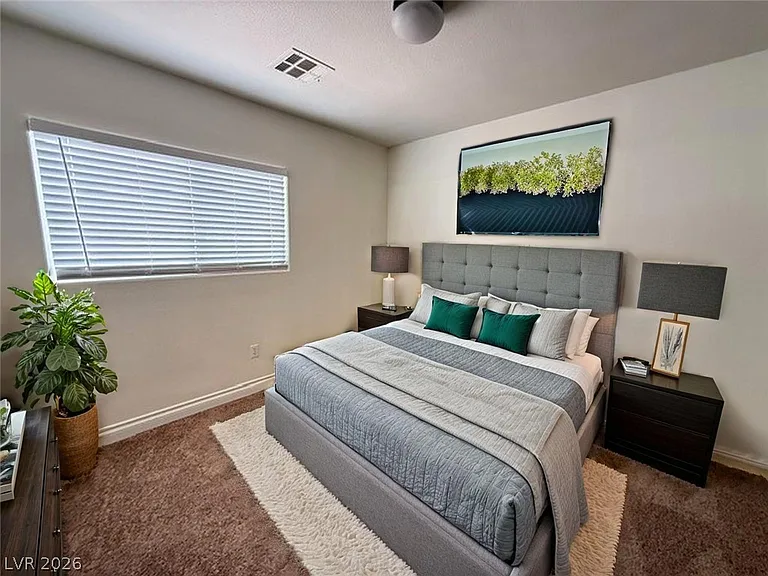8012 Dutch Villas St — Photo 12