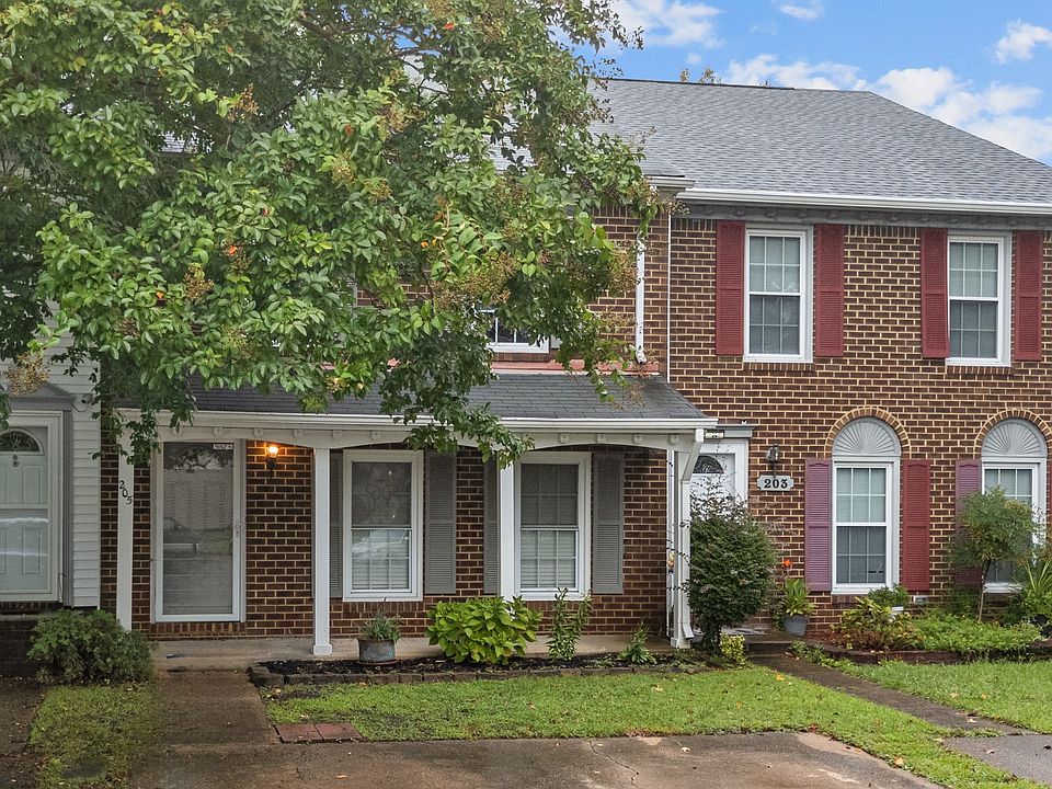 1st image of 205 Mannings Ln