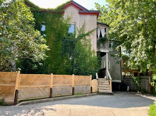 31 Columbus Ave, Toronto, ON M6R1S1