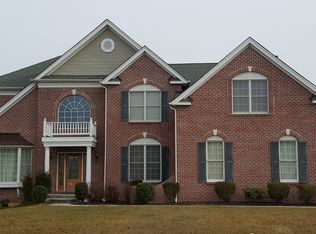 727 Parkman Dr, Bear, DE 19701