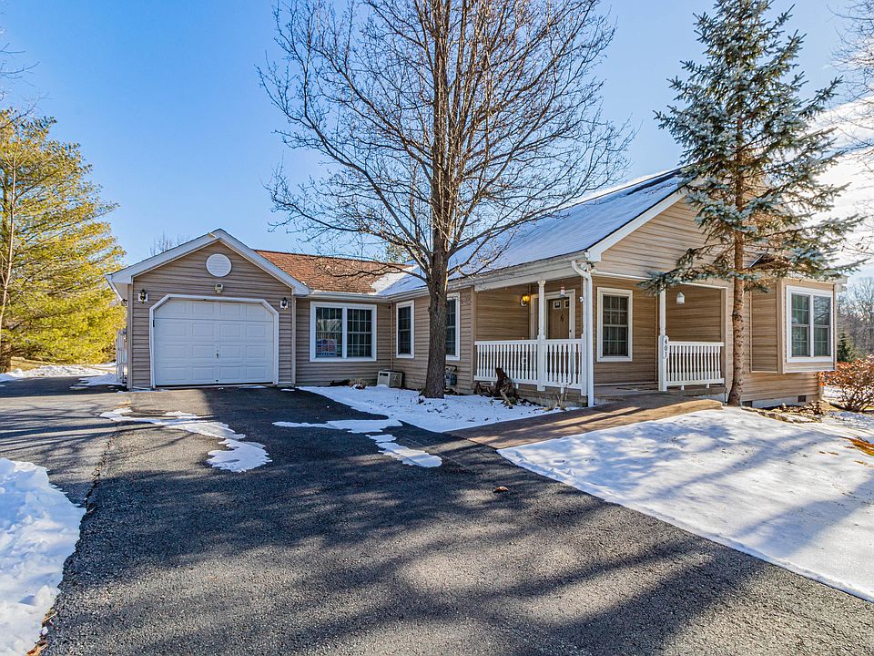 1st image of 401 Pin Oak Dr