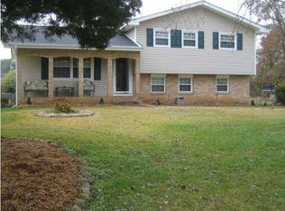 7212 Fairbanks Rd, Hixson, TN 37343