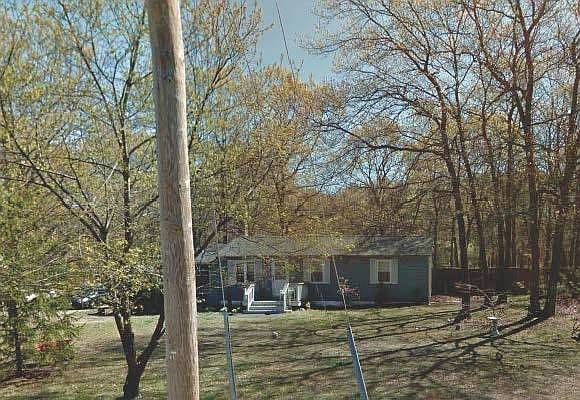 1st image of 43 Locust Ave S