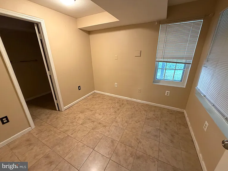 12224 Dapple Gray Ct — Photo 44