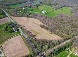 Erie Ave SW, Navarre, OH 44662