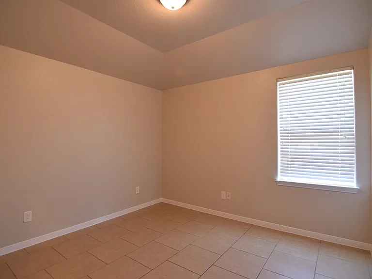 1209 Loyal Ln, Killeen — Photo 14