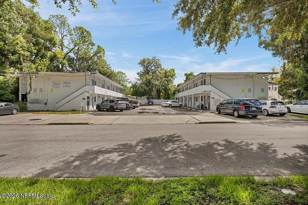 1 bed, 1.0 bath, 420 sqft, $750 — Photo 2
