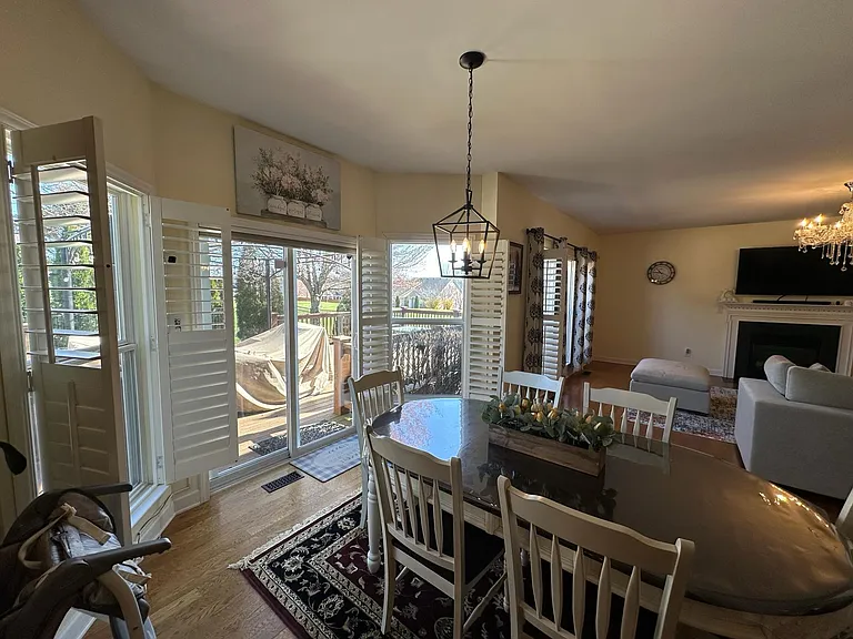 1110 Waverly Pl — Photo 19