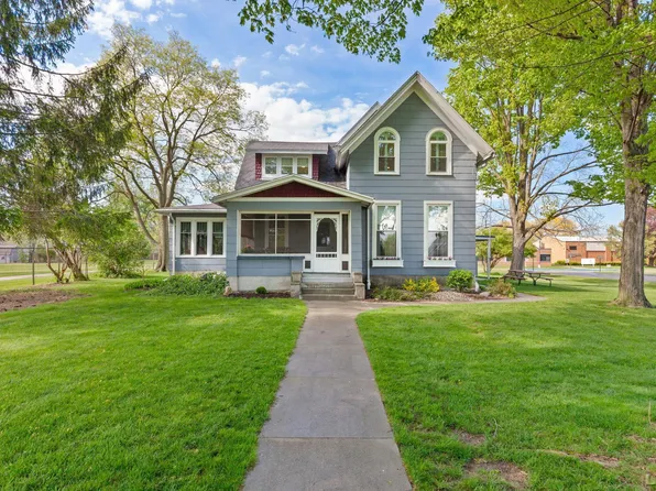 588 W Maple Ave, Adrian, MI 49221