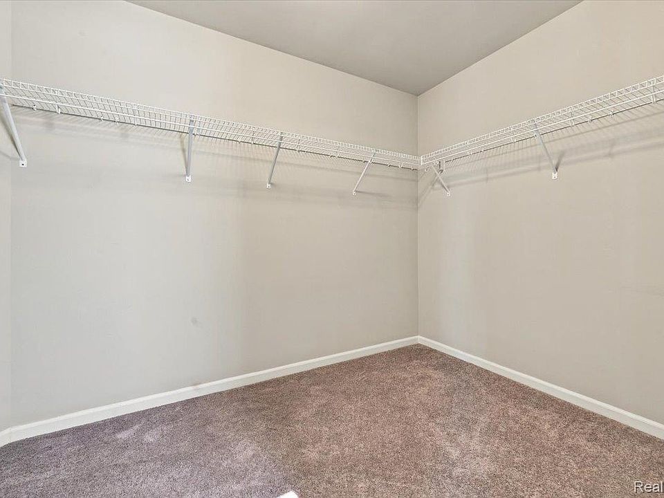 13329 Stamford Rd, photo 23